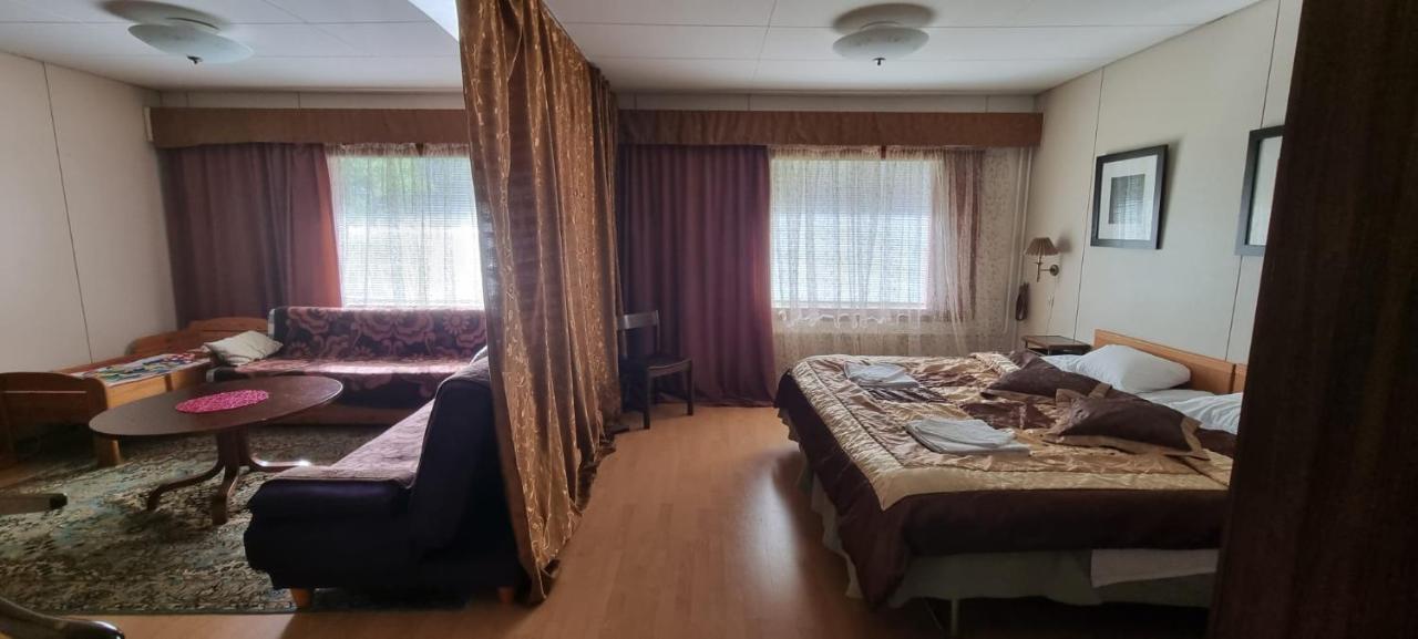 Hotel Villa Vanessa Siltakylä Zewnętrze zdjęcie